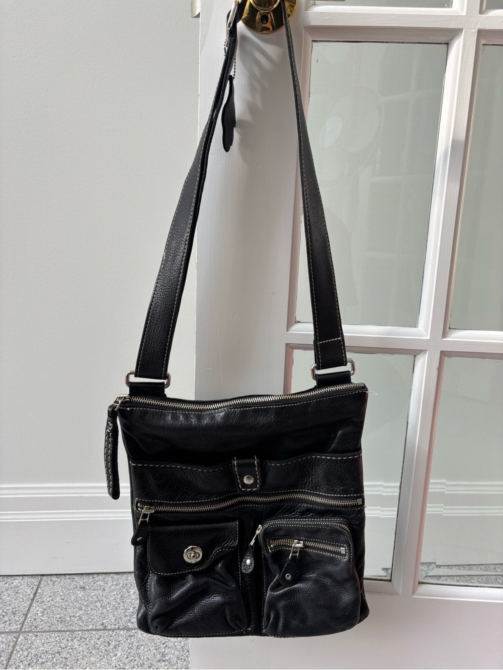 Roots Villager Black Leather Multi-Pocket Shoulder Bag